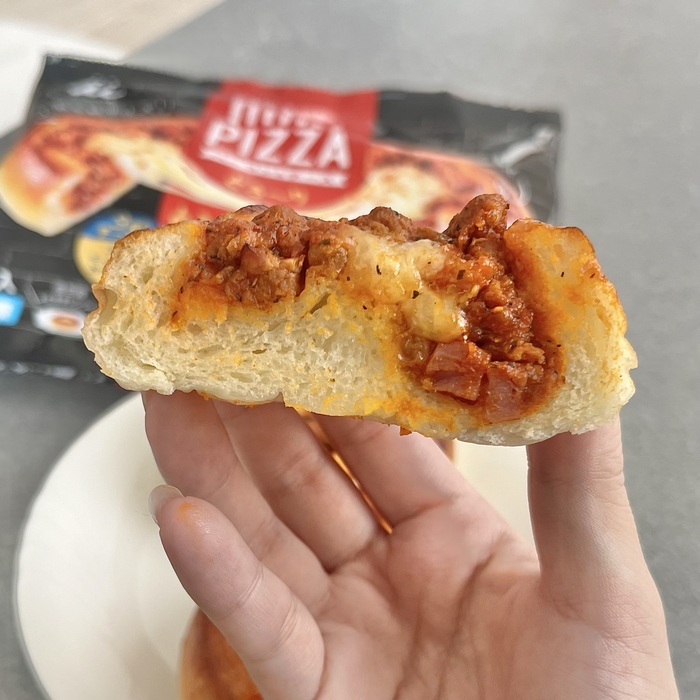 井村屋のmini PIZZAベーコン＆チーズ⑤