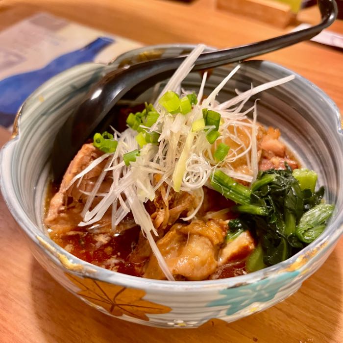 鳥居くぐりの角煮