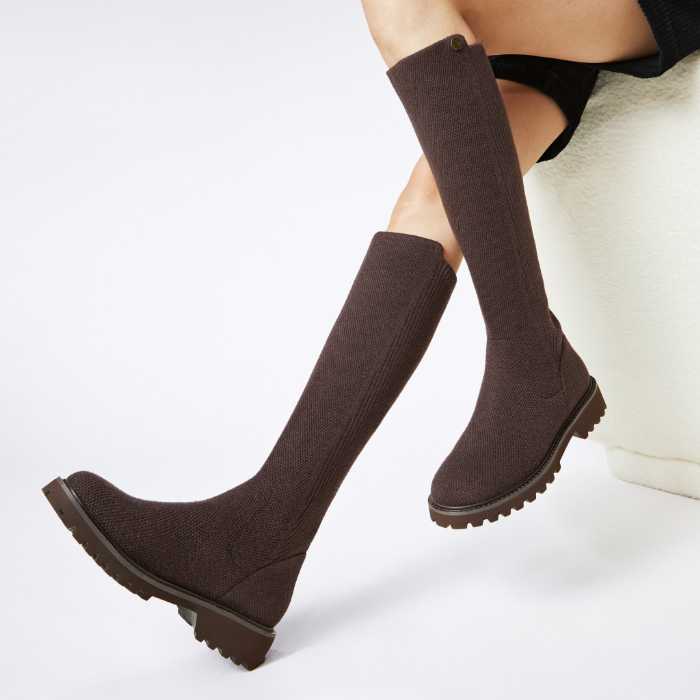 VIVAIA ニットロングブーツ 超人気K-popアイドルも着用 VIVAIAがロングブーツの販売を開始