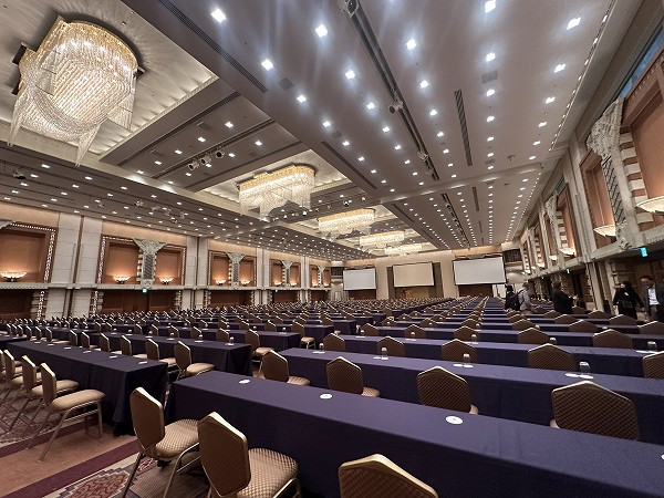 帝国ホテル大阪開業30周年記念です。