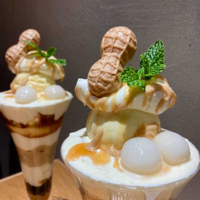 CAFE DULCETのキャラメルピーナッツパフェ