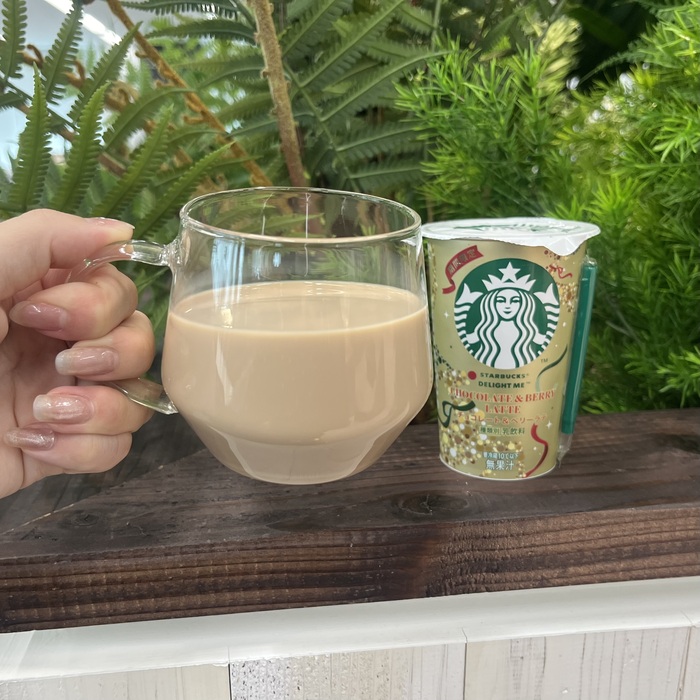 スターバックスのチョコレートベリーラテ⑤