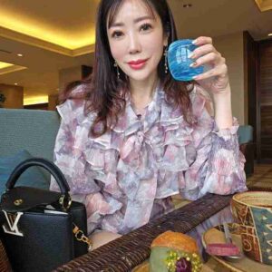 お席でスイーツとお茶をゆっくり楽しめる空間