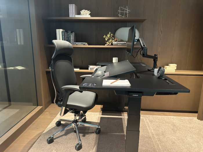 オカムラの椅子②