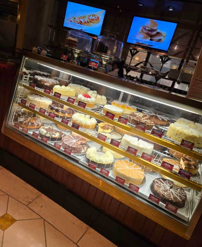 ケーキのショーケース