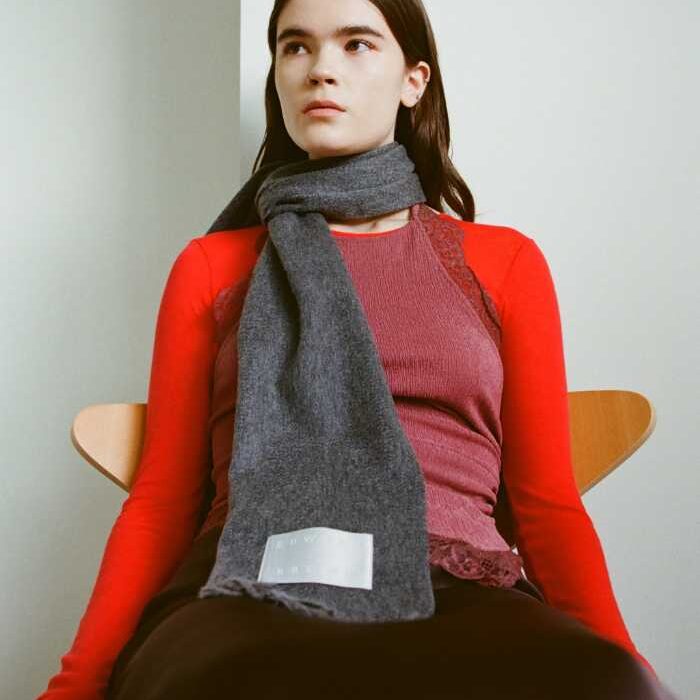 Maco♡完売！CHOKKI ツイードベスト　ブラック　　極美品 明治 ブラックチョコレートBOX 26枚入 | イオン仙台中山店