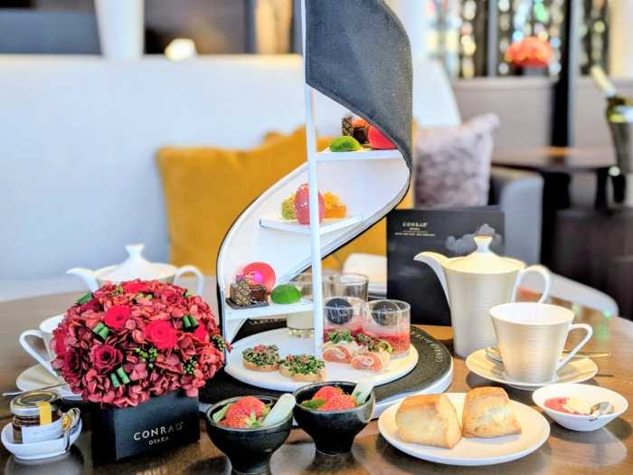 コンラッド大阪のニコライ バーグマンアフタヌーンティー①