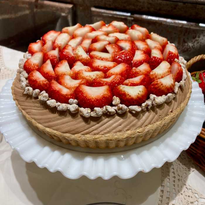 キルフェボンの特選 “紅ほっぺ”とチョコレートクリームのタルト(ホール)