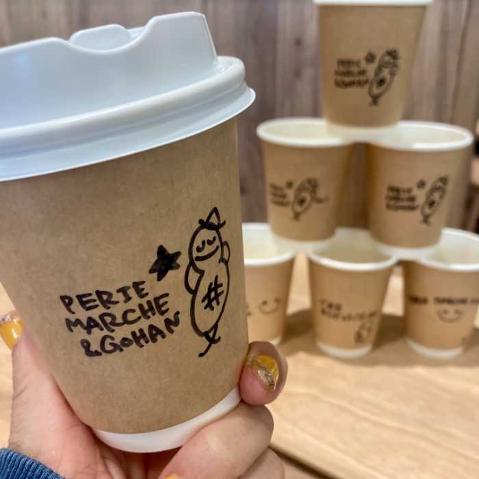 ＆GOHANの手書きメッセージ入りドリンクカップ