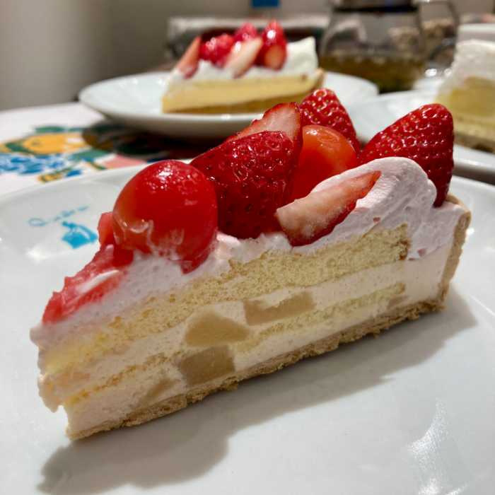 キルフェボンの結晶型 “ル ガール”クリームチーズムースのタルト ~桜風味~カット