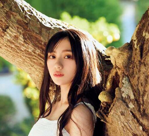 川﨑桜写真集1st発売へ♪多彩な表情が詰まった一冊に注目 | StartHome