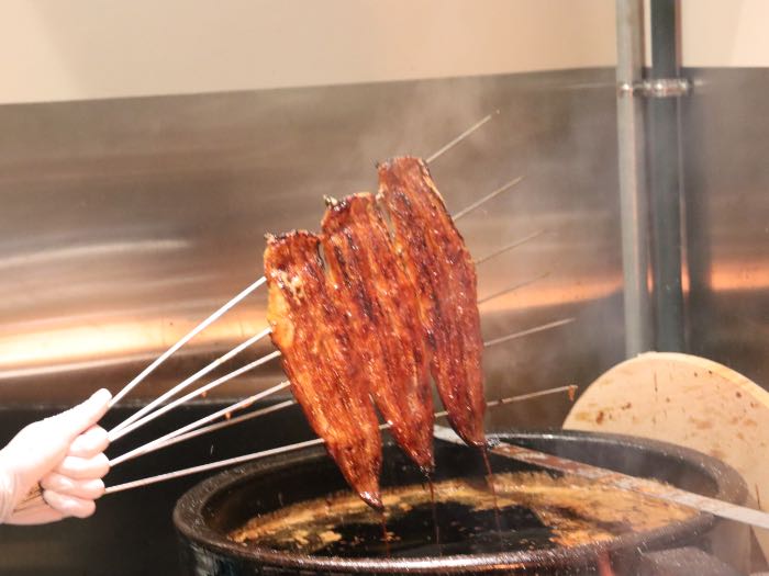 うなぎ四代目菊川赤坂溜池山王店の焼き風景