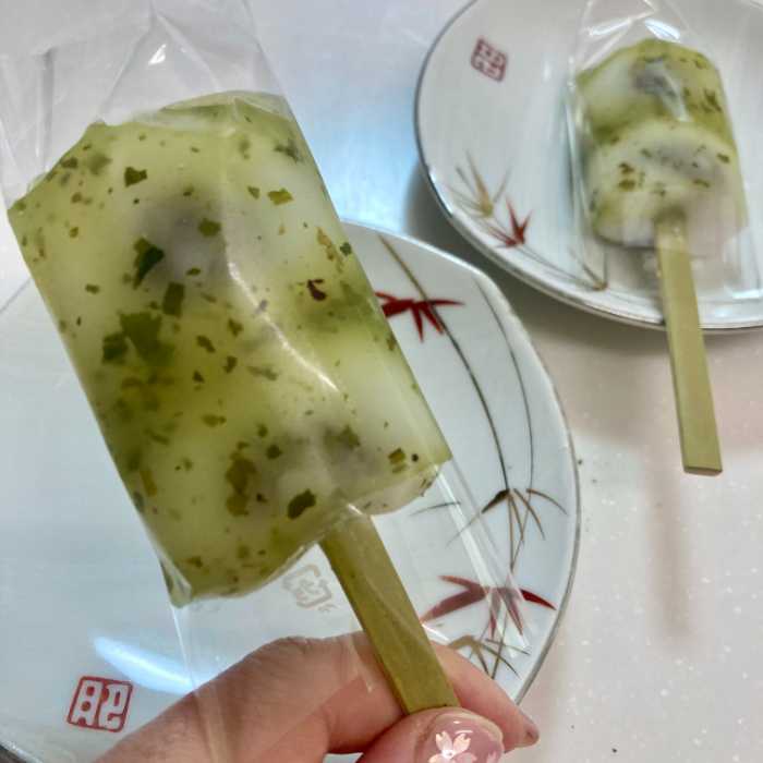 新緑お茶まつりのお茶あまから団子