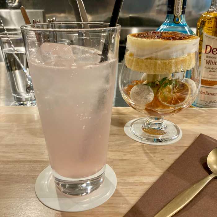 夜パフェバー小枝家のラベンダーレモンスカッシュ