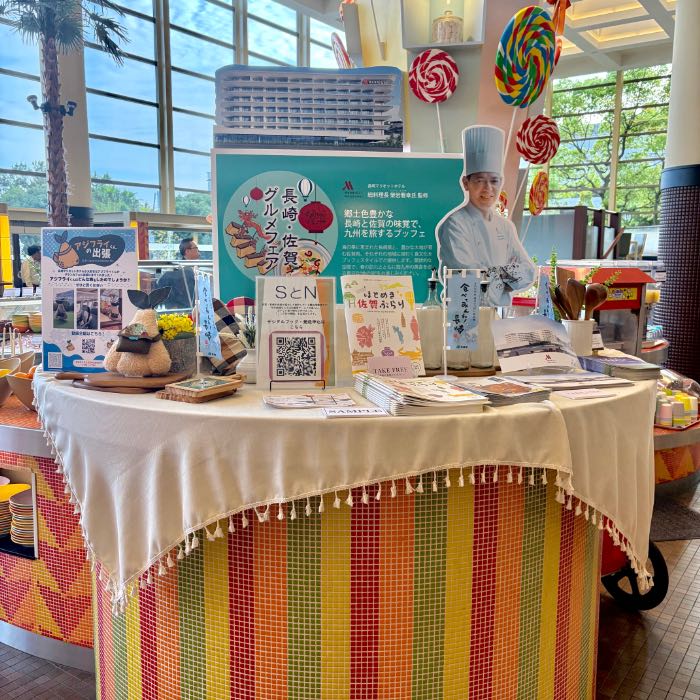 グランカフェの内観1