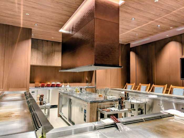 ホテル阪神大阪のステーキハウス「ロイン」①