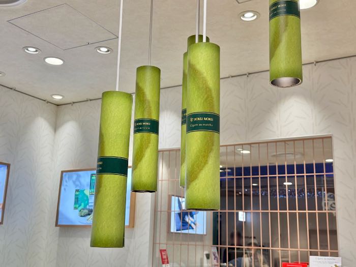 ヨックモック26抹茶の東京駅一番街店の内装2