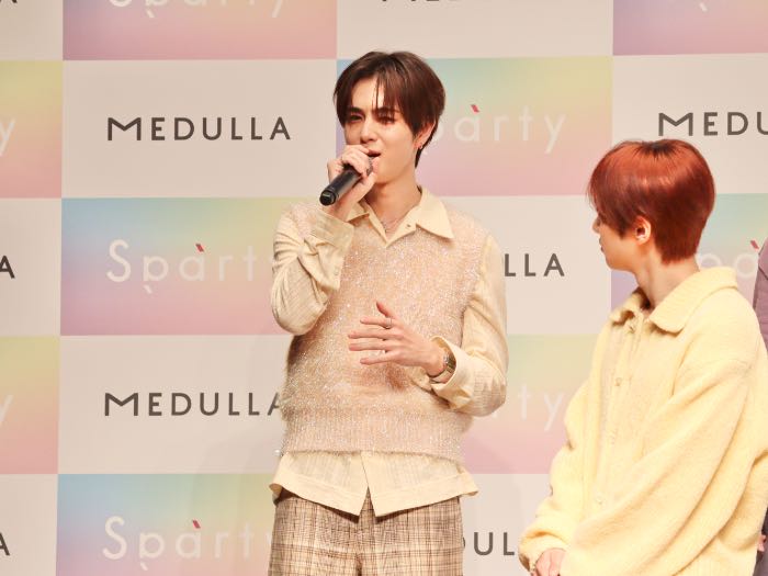 MEDULLAxINIのトーク佐野雄大