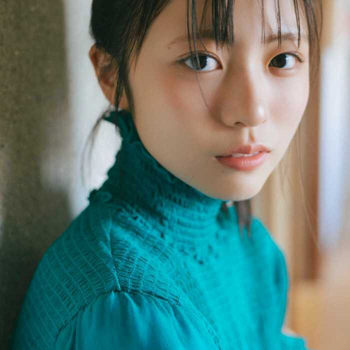 正源司陽子が表紙を飾る「B.L.T.」7月号♡日向坂46メンバーの美しさに