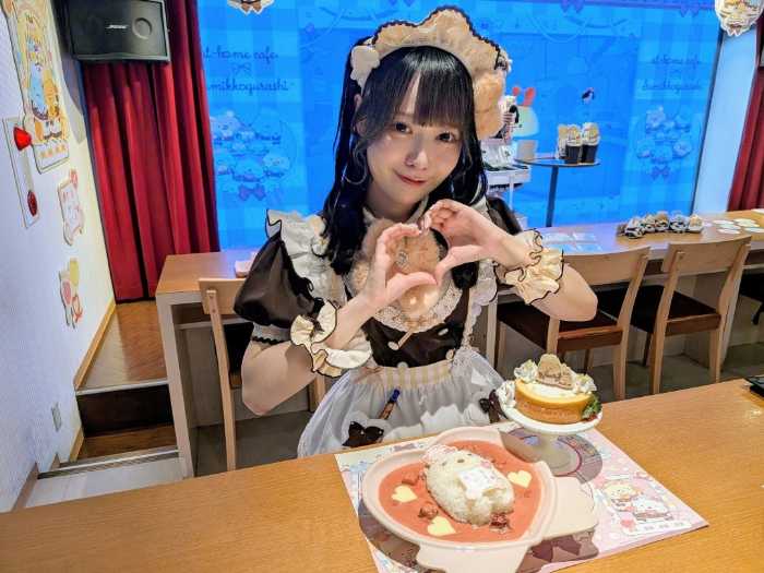 メイドカフェ｢あっとほぉーむカフェ｣と｢すみっコぐらし｣のコラボ5