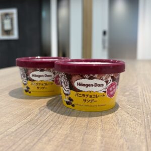ハーゲンダッツのバニラチョコレートサンデー⑤